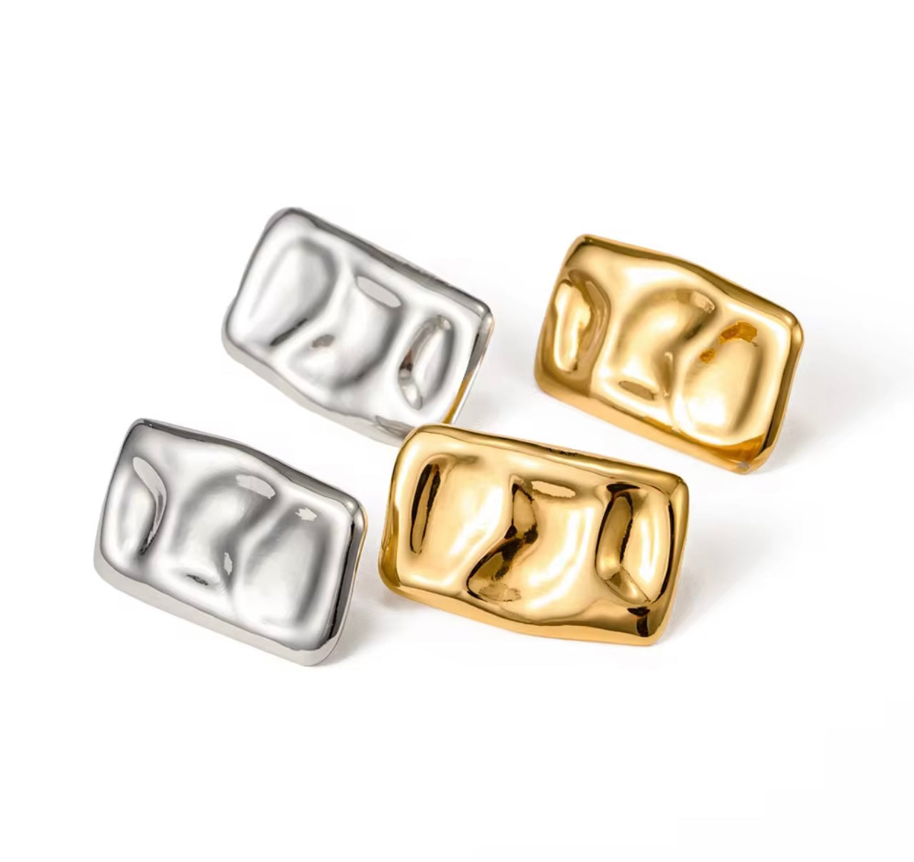 Selena Gold Stud Earrings