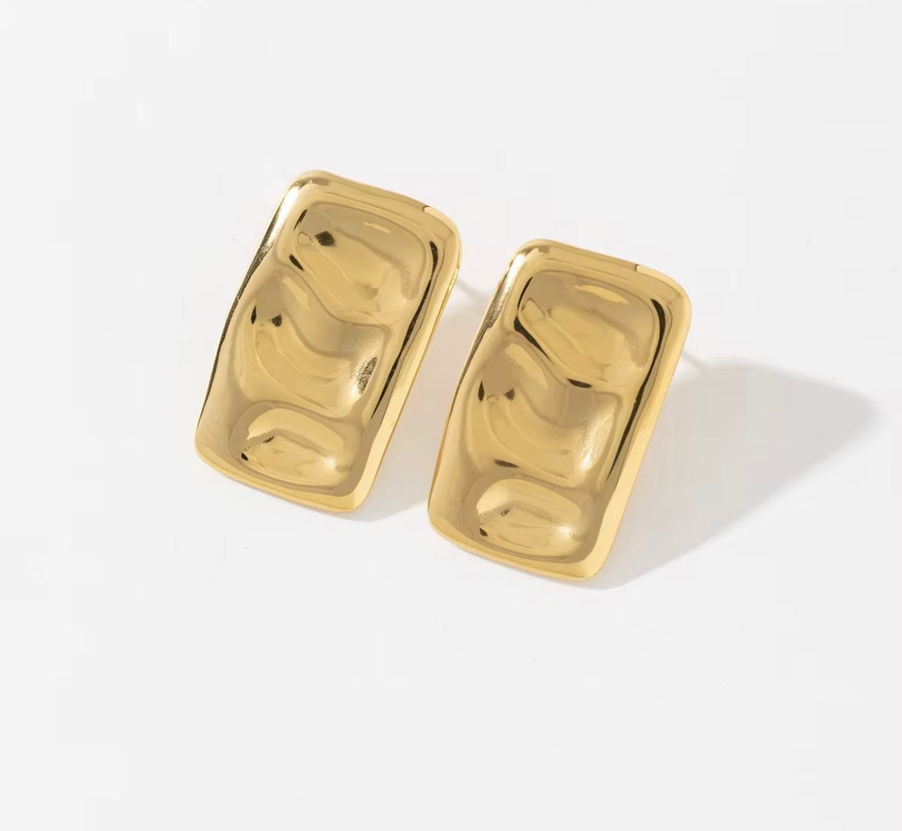 Selena Gold Stud Earrings