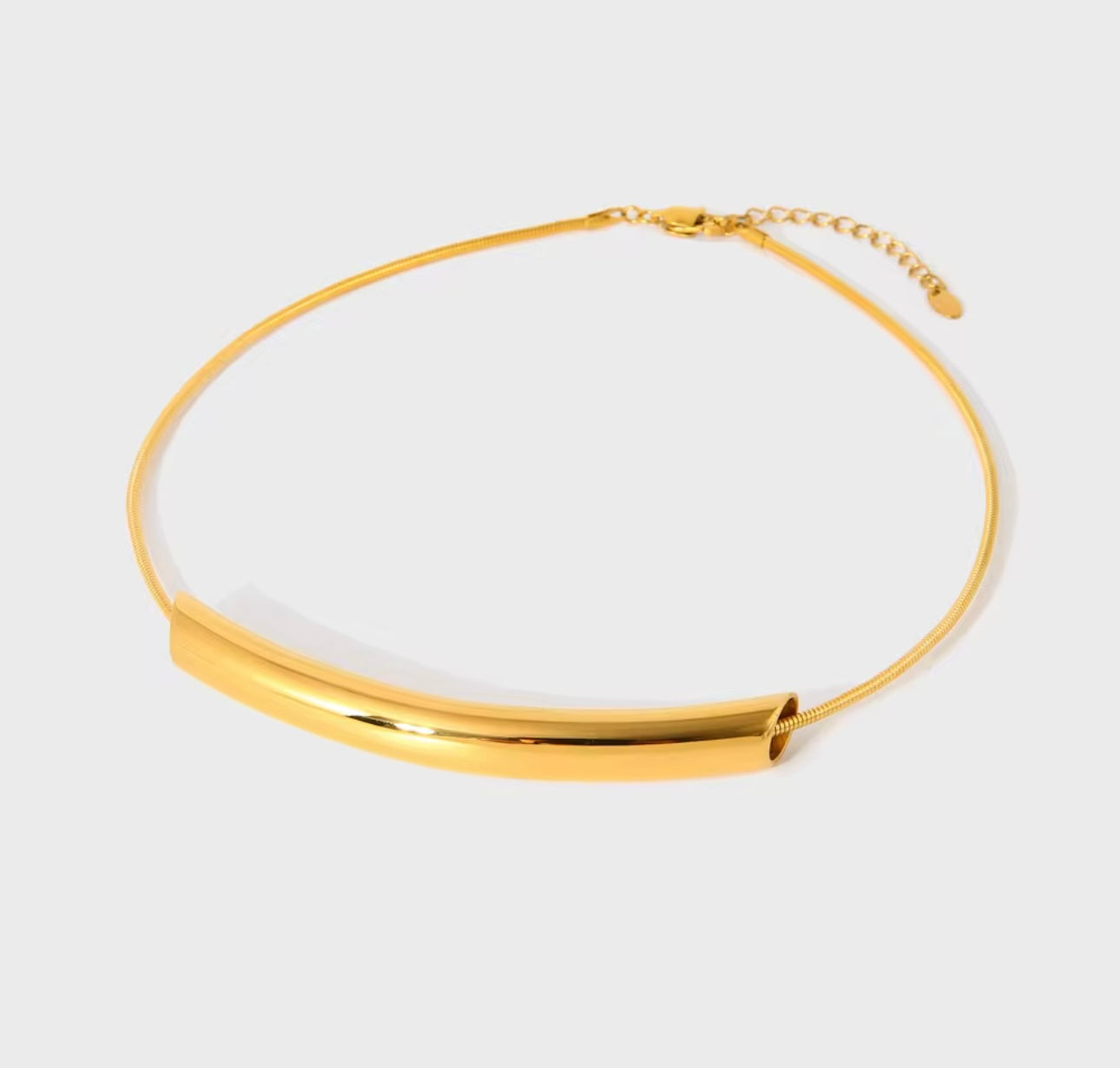 Gold Tone Polished Curved Collar Necklace