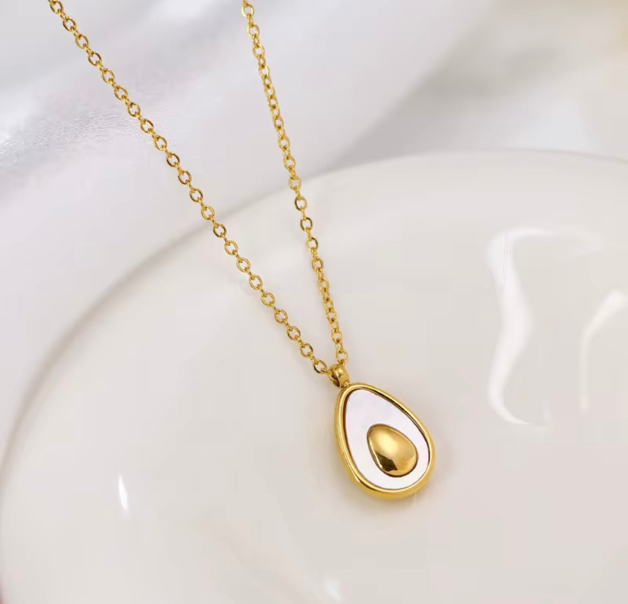 Mara Gold Avocado Shape Mother of Pearl Pendant Necklace