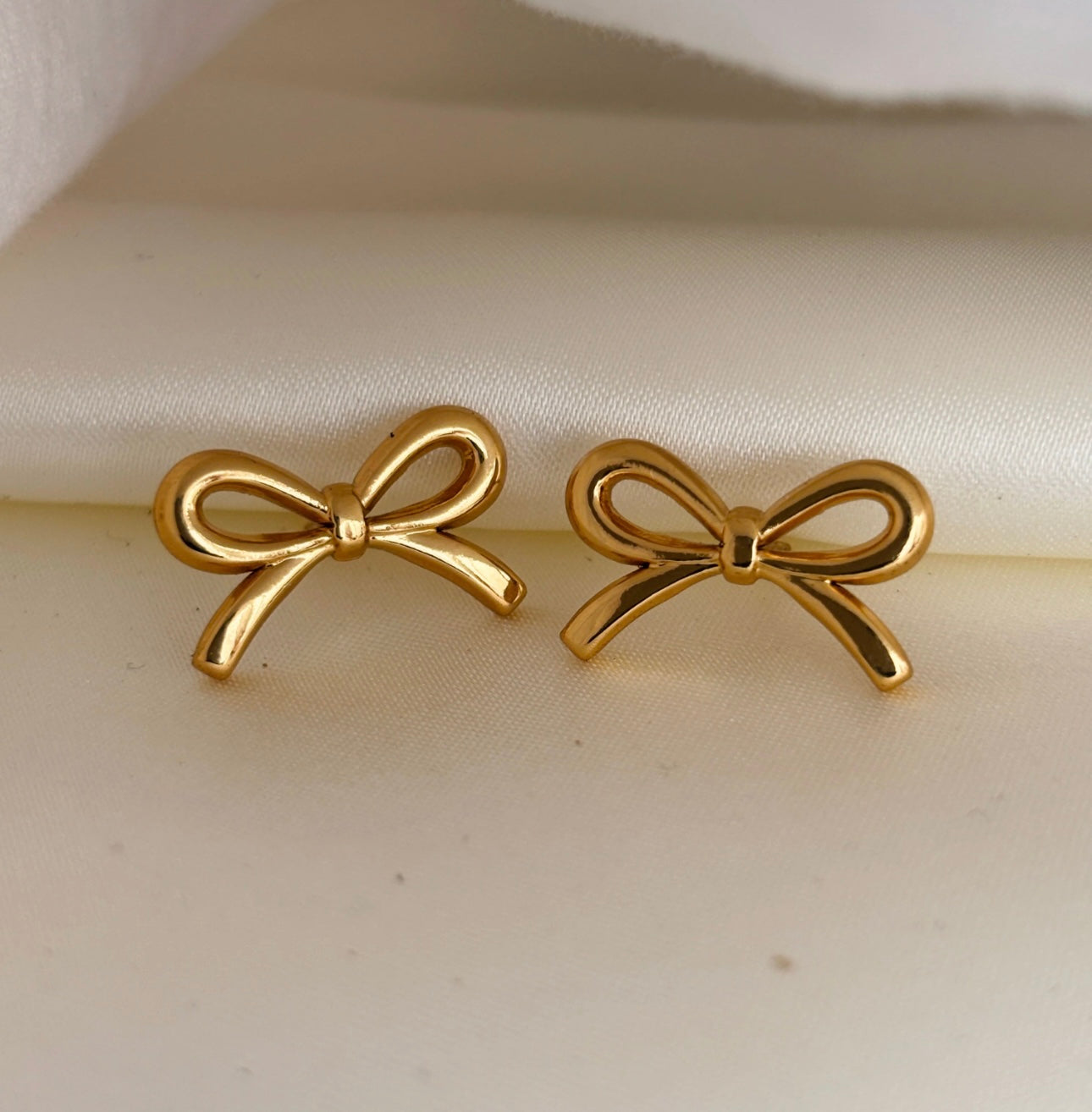 Bella Bow Stud Earrings