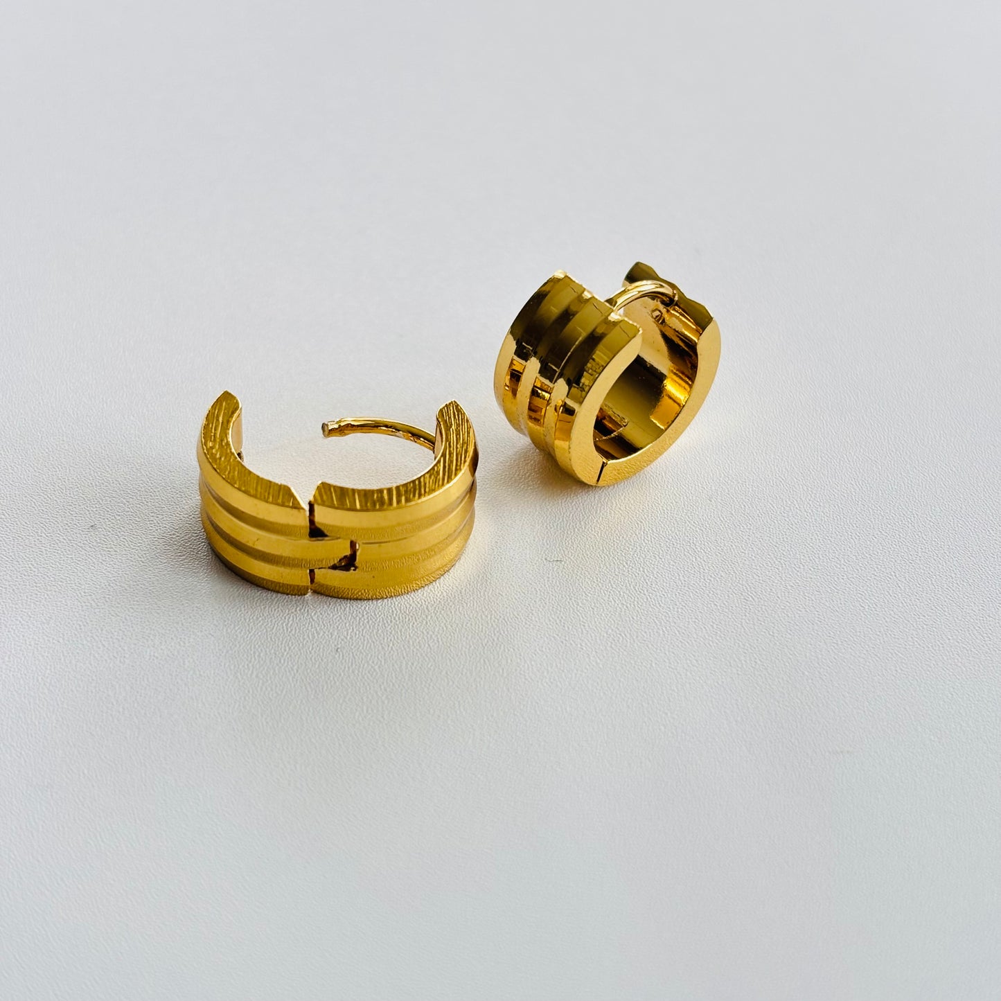 Soho Gold Chunky Ribbed Huggie Hoop Earrings