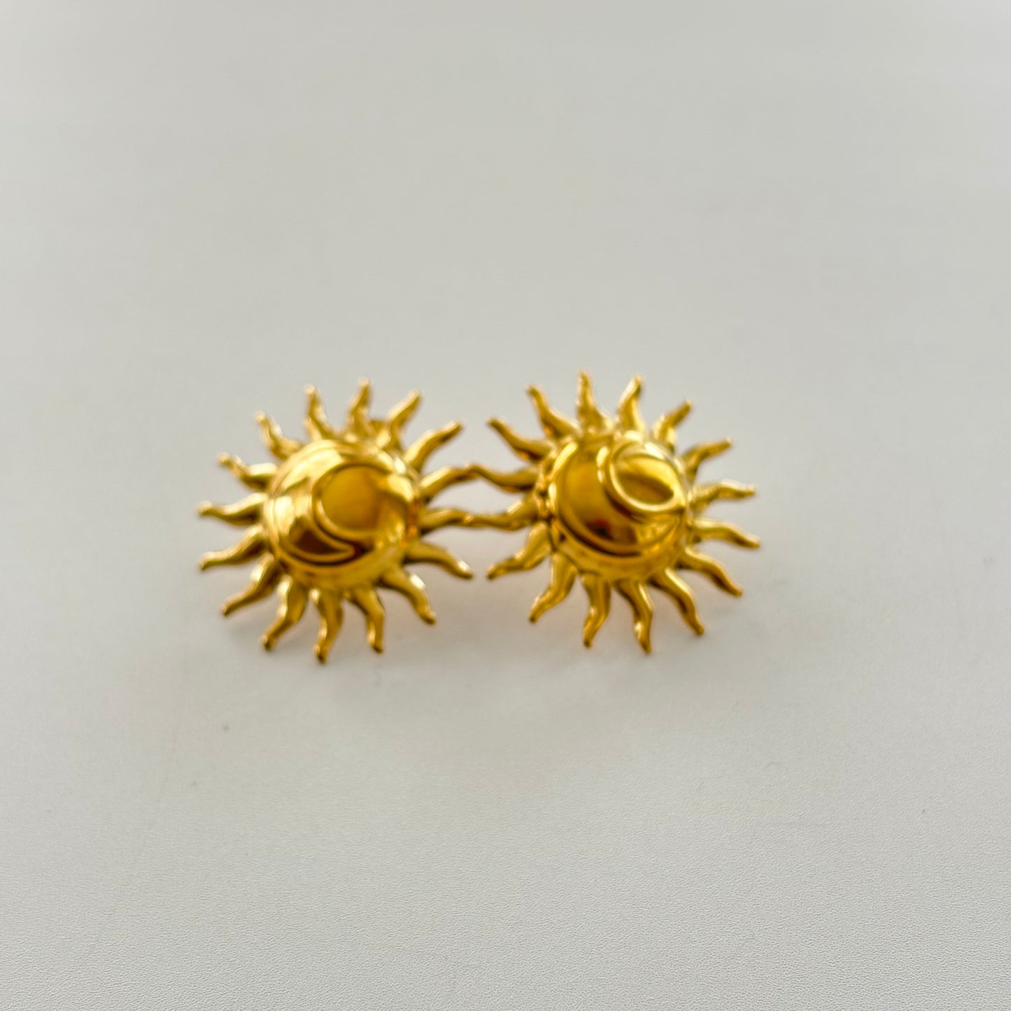 Glow Sunbeam Gold Earrings