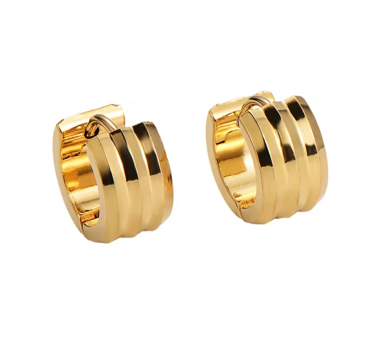 Soho Gold Chunky Ribbed Huggie Hoop Earrings