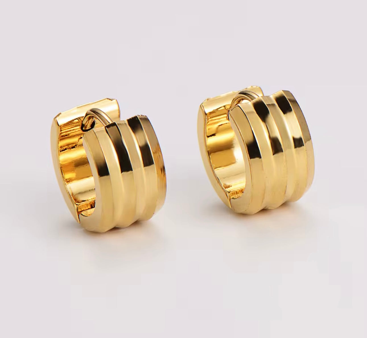 Soho Gold Chunky Ribbed Huggie Hoop Earrings