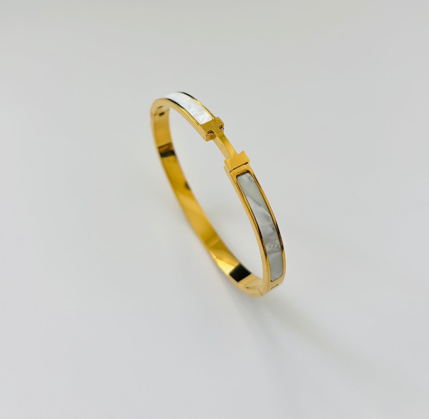 Pure Grace Vintage Bracelet