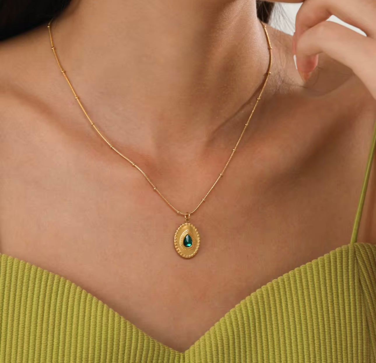 Green Onyx Pendant Necklace