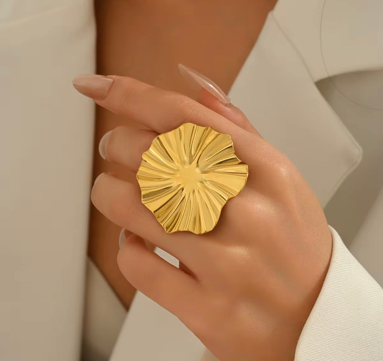 Zaza Flower Statement Ring