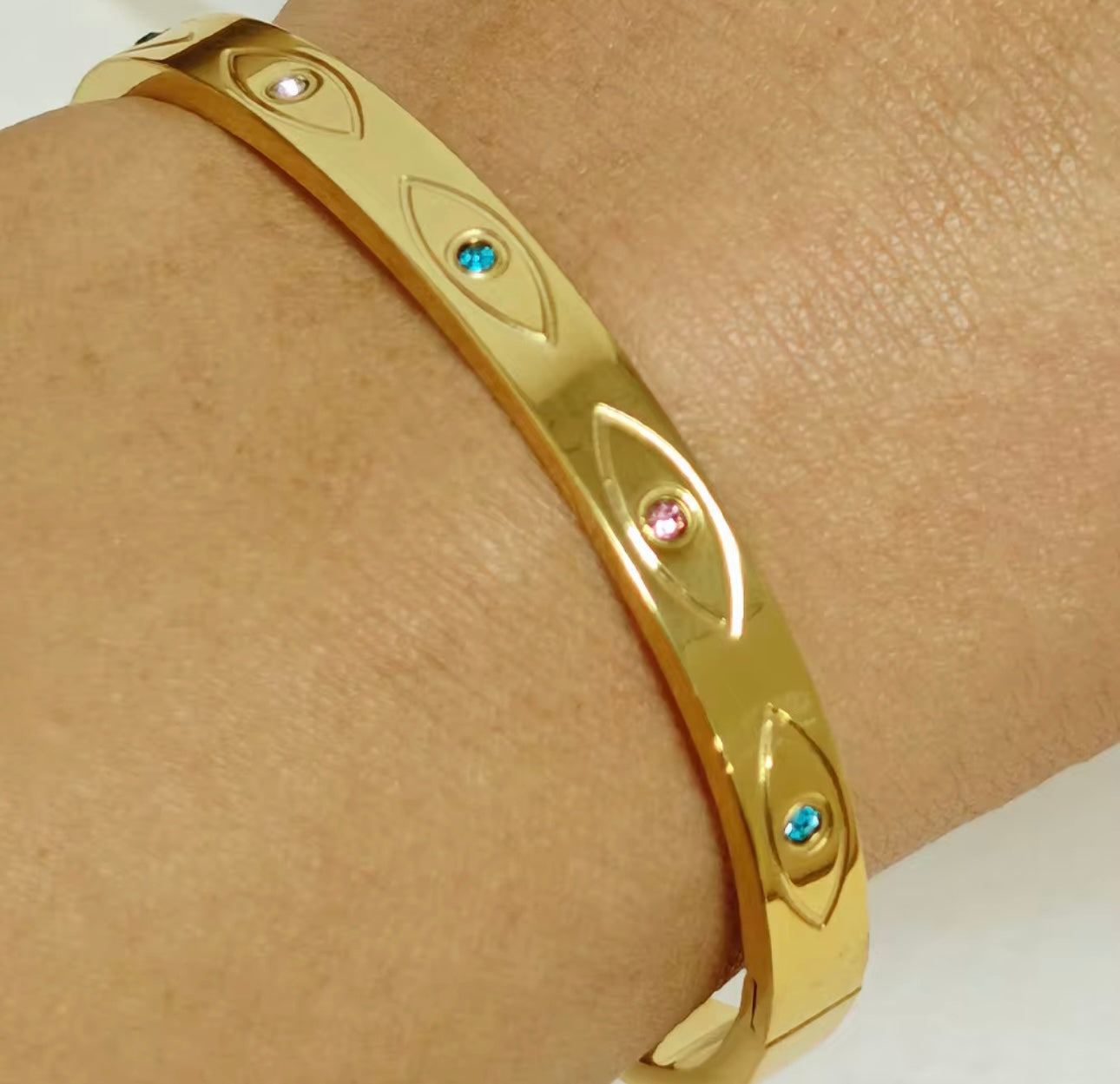 Elegant Vintage Protector Bracelet