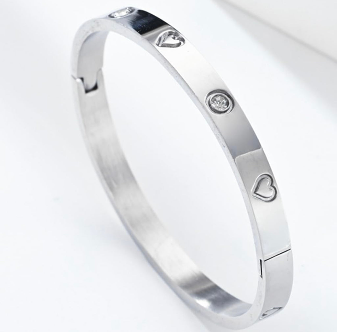 Amare Heart Bangle Bracelet - Silver