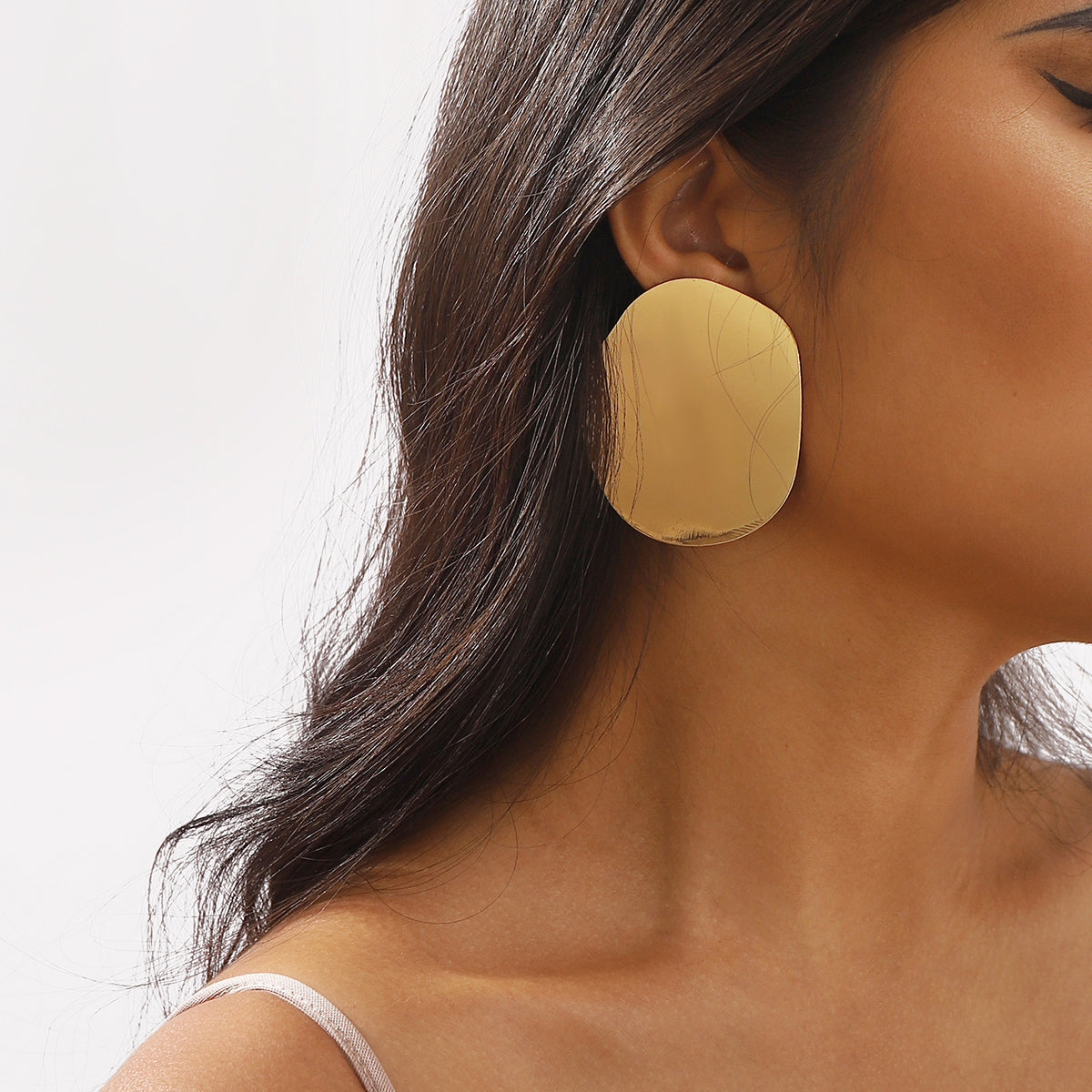 Round Stud Irregular Earrings