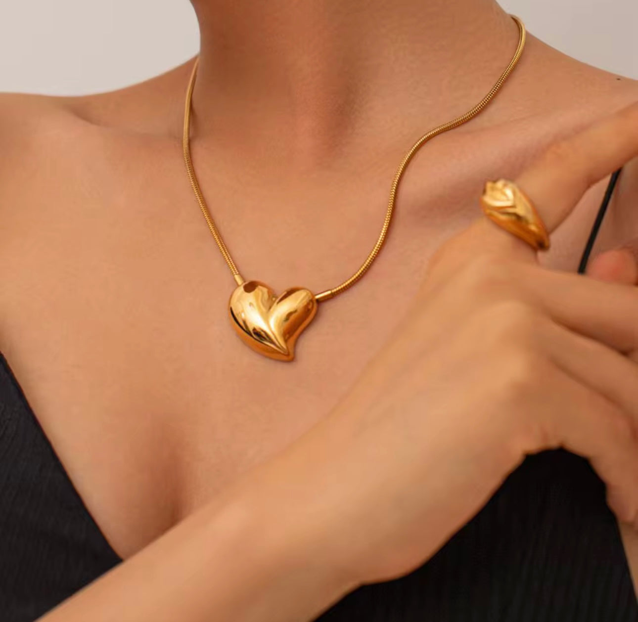 Gold Heart Pendant Necklace