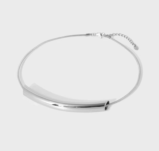 Silver Tone Curved Collar Necklace