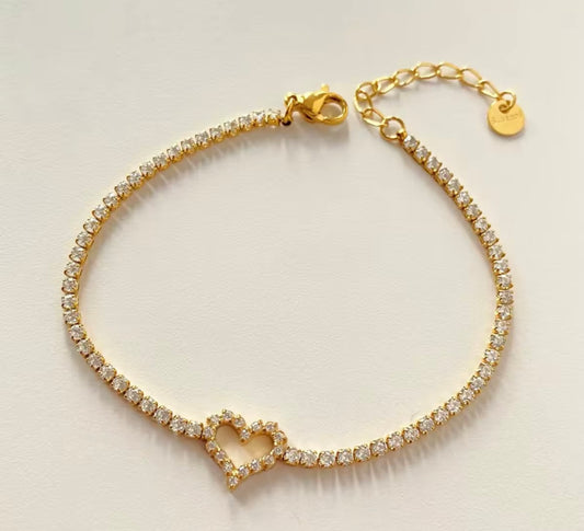 BELLA CRYSTAL HEART TENNIS BRACELET