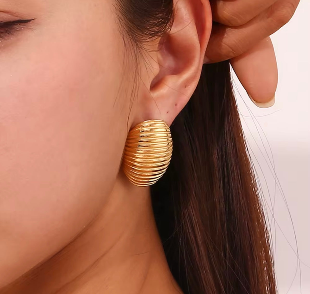 Amira Gold Earrings