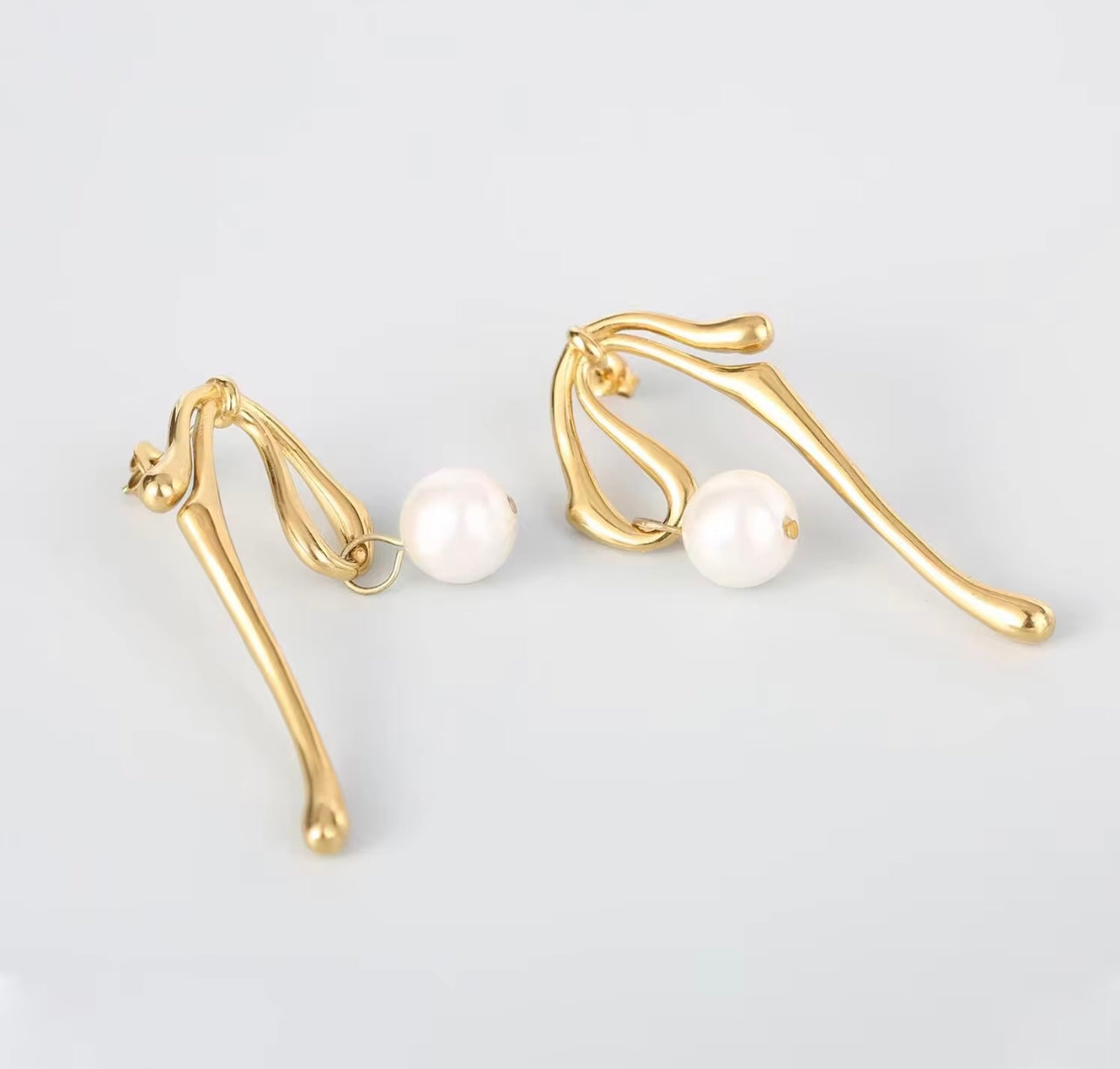 RiRi Bow Tie Pearl Drop Earrings
