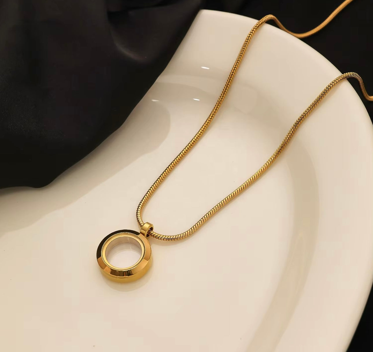 Forever Circle Gold Necklace