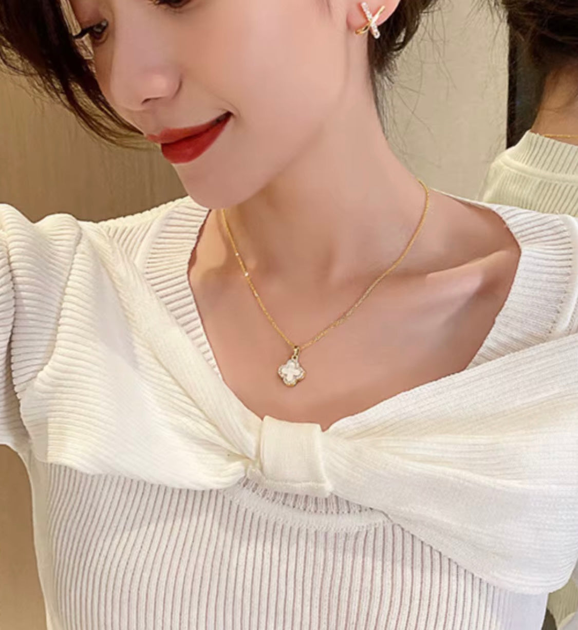 Lucky Star White Clover Pendant Necklace