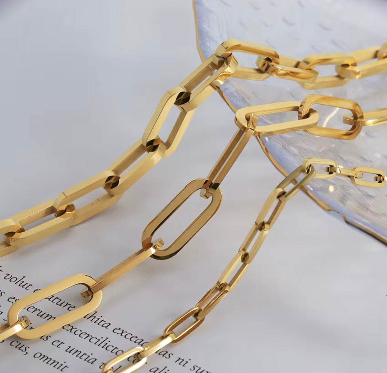 Carrie Gold Paperclip Chain Necklace