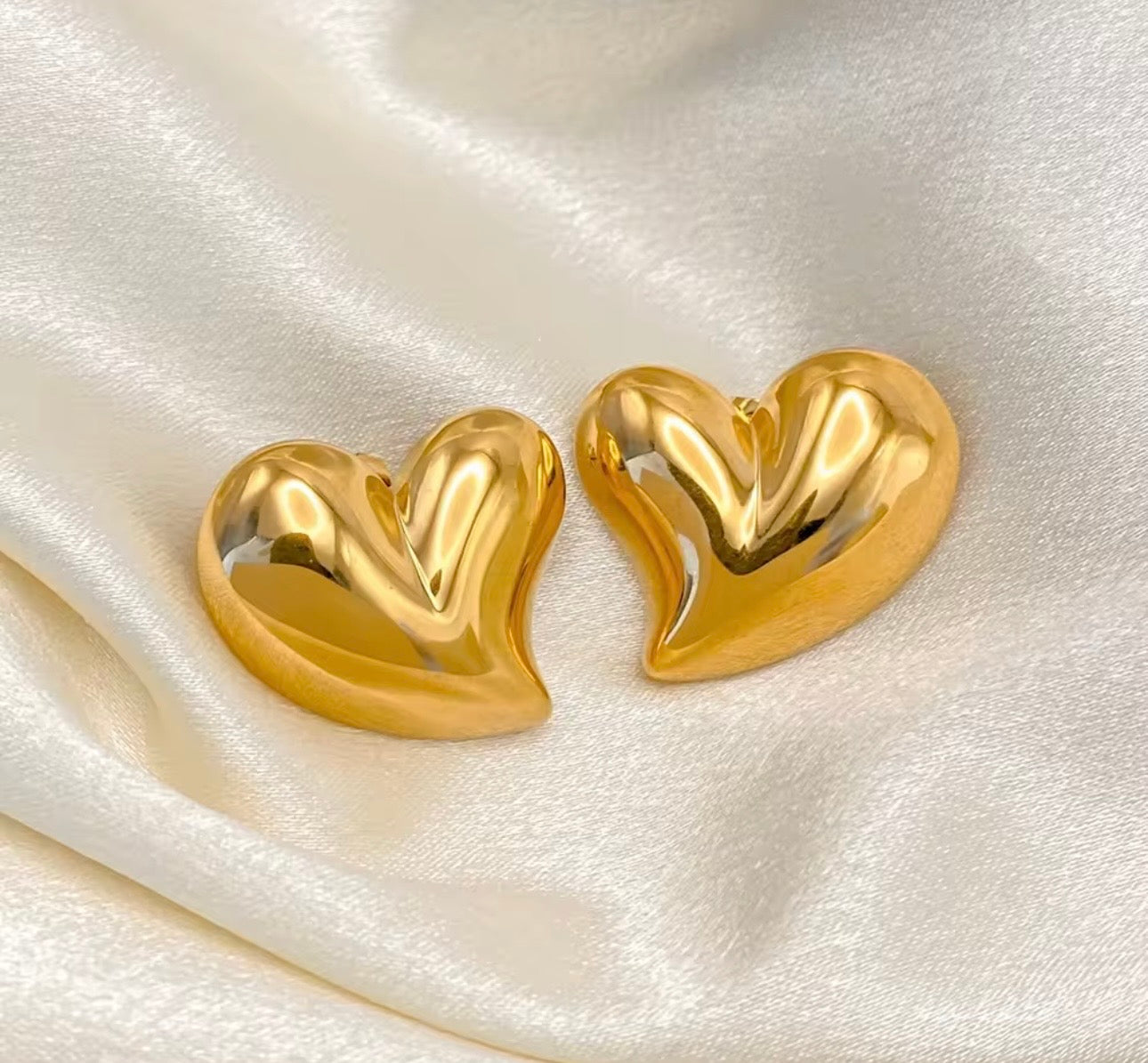 Chunky Gold Heart Stud Earring