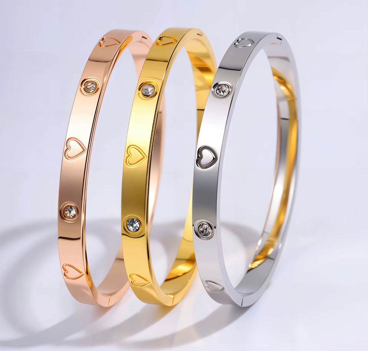 Amare Heart Bangle Bracelet - Gold