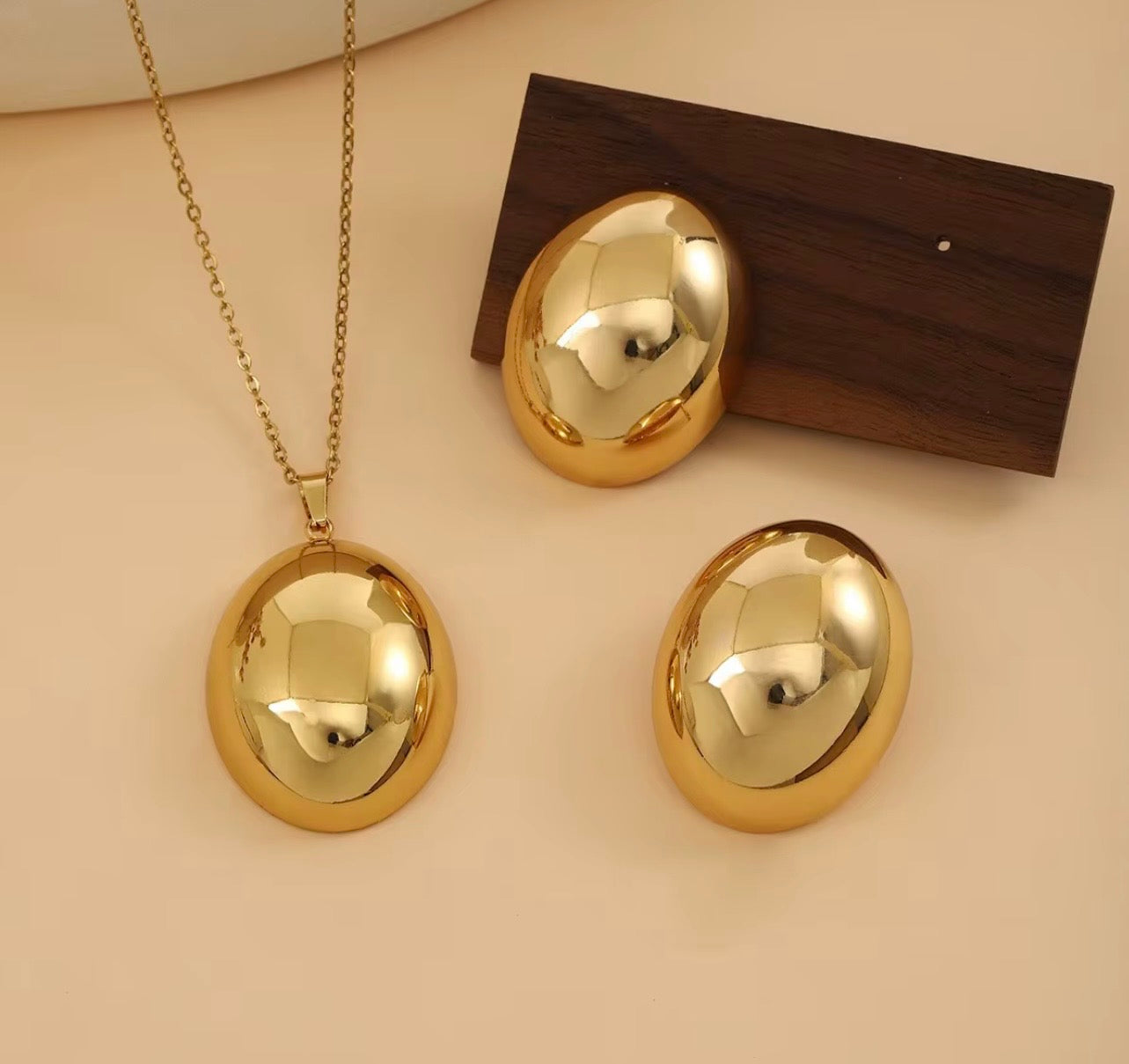 Elena Retro Gold Necklace Set