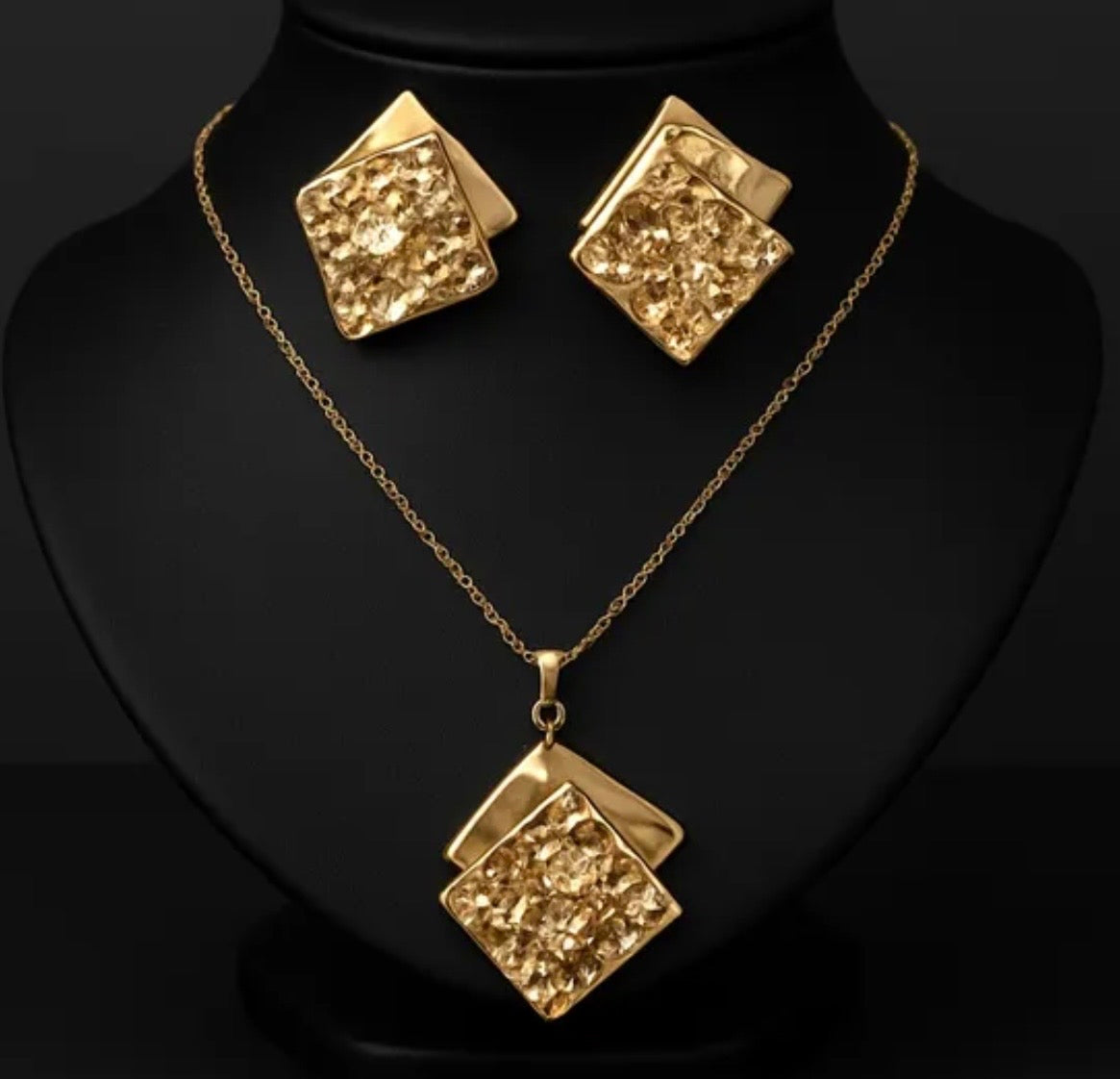 Aurelia Éclat Stylish Jewellery Set
