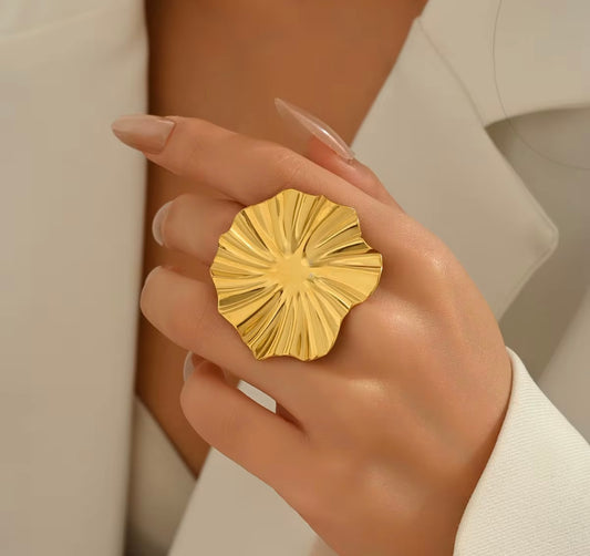 Zaza Flower Statement Ring